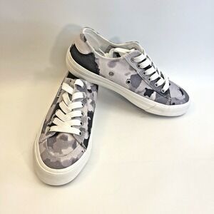 Swingdish Spikeless Traveler Grey Camo Print Golf Shoes Sz. 8.5
